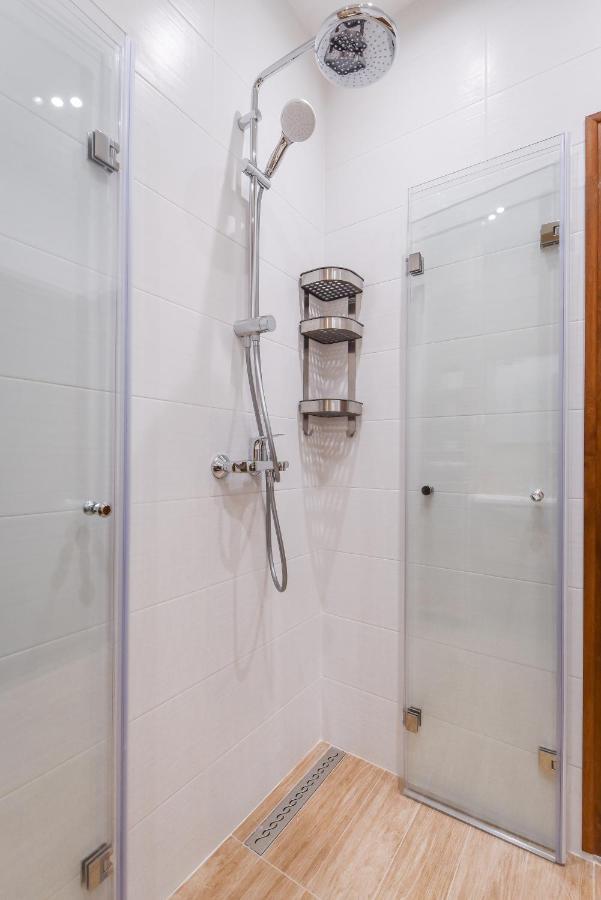 Apartament Cosy & Renovated 2Bd Flat Near Vitoshka By Flat Mаnager Sofia Zewnętrze zdjęcie